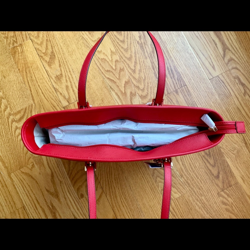 NWT Michael Kors Large Red Tote - Picture 4 of 6